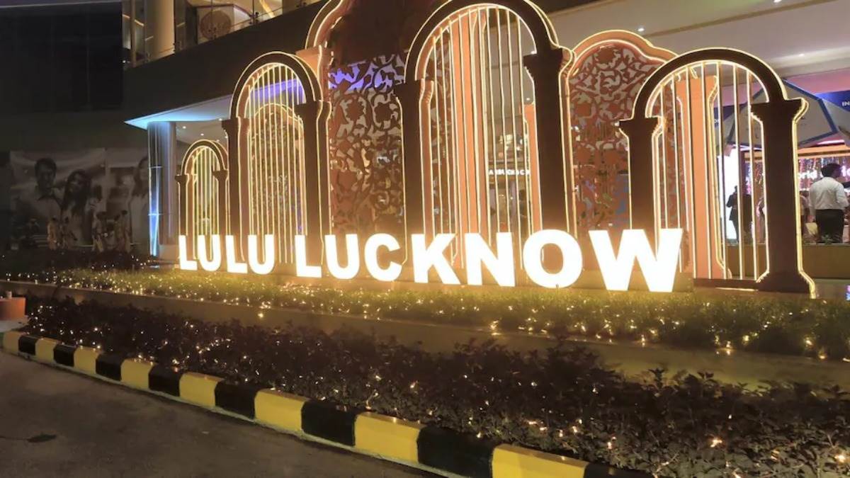 bomb threat in lucknow high alert after letter found in lulu mall