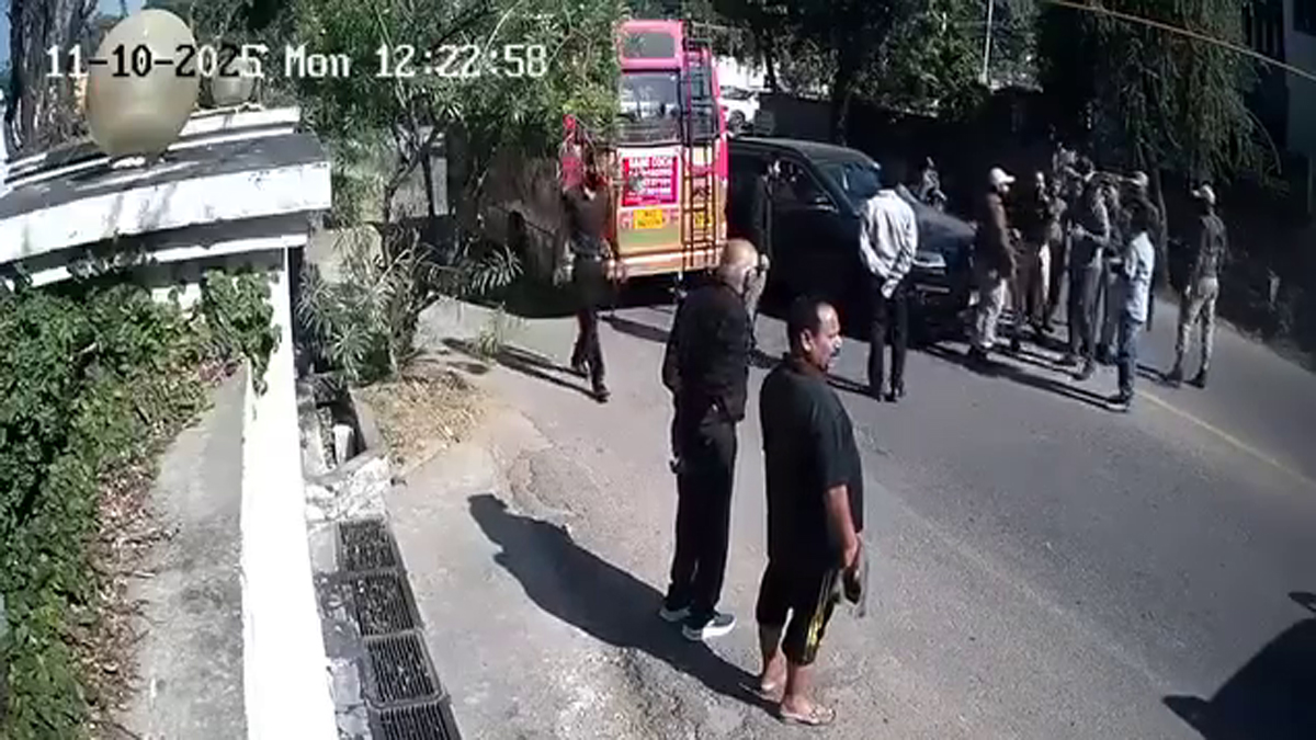 bdo slap case jammu court notice to sho over dsp jasrotia fir