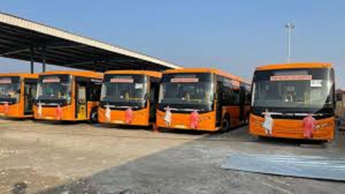 prayagraj magh mela 2026 electric shuttle buses arrangements for devotees convenience