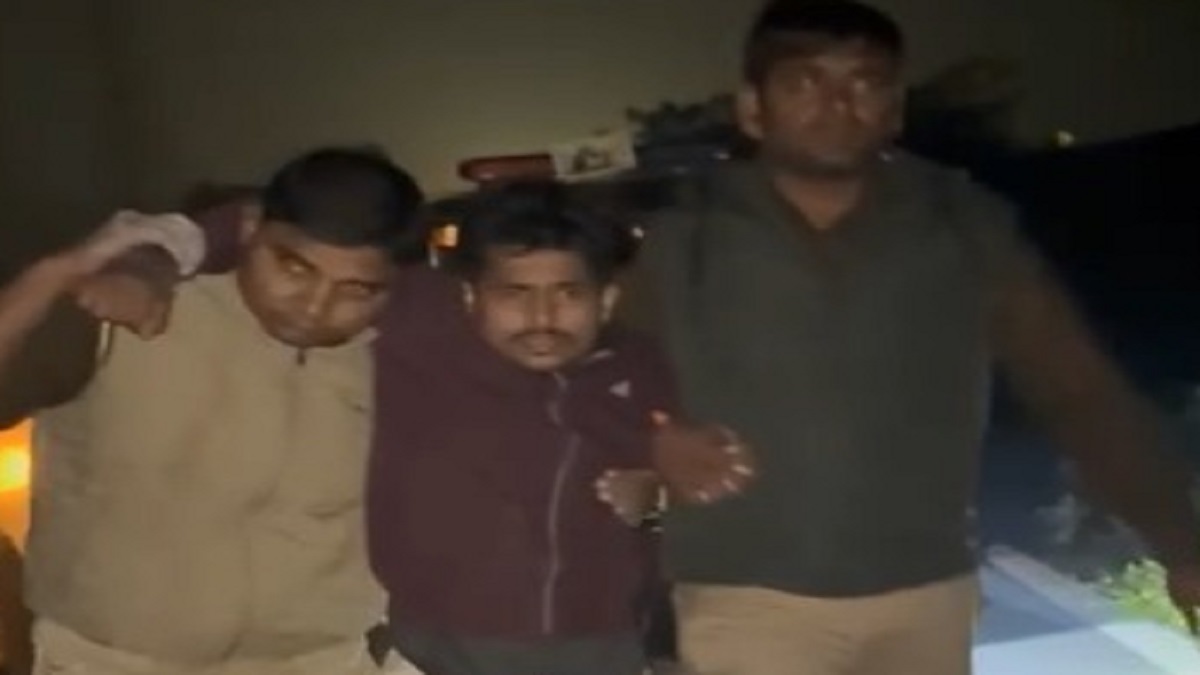 prayagraj police encounter notorious criminal arrested after shootout