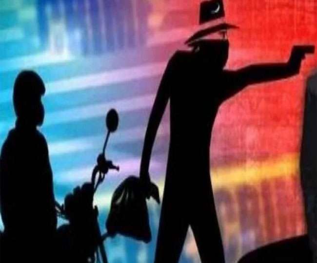 car and iphone looted at gunpoint on sangrur highway