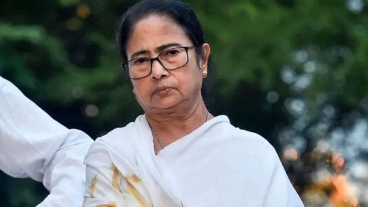 mamata banerjees helicopter denied bjp blamed for sir rally delay