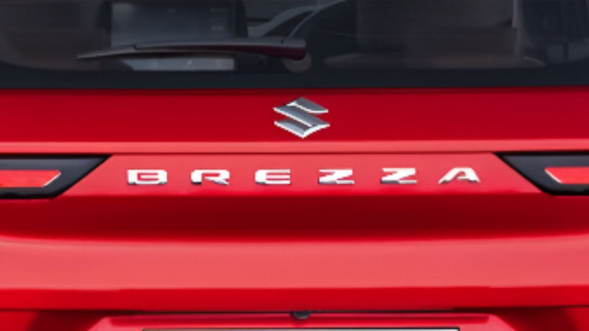 2026 maruti brezza facelift spied again with new updates and premium feature details