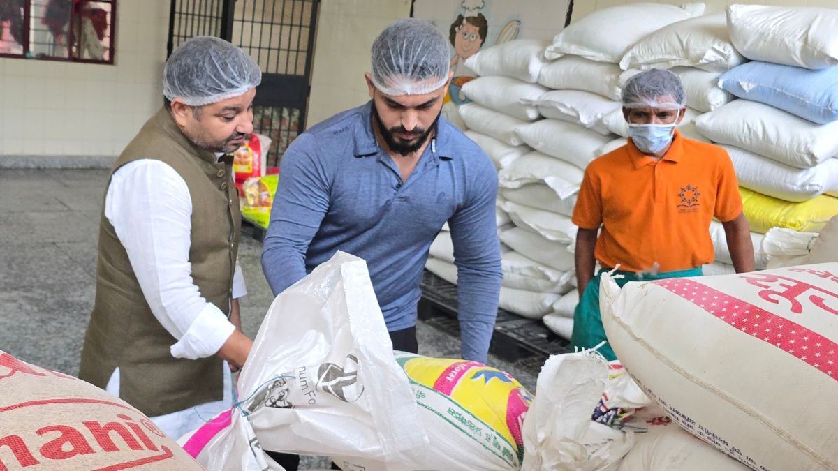 midday meal violations ngo faces notice again delhi mcd