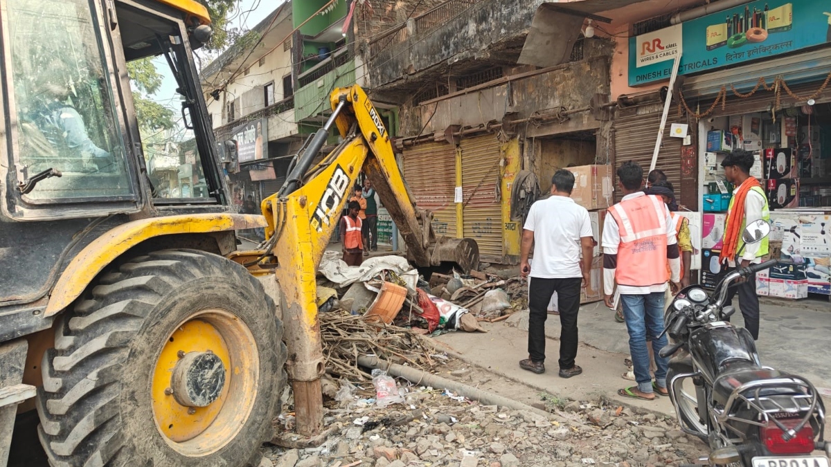 patna news antiencroachment drive by district administration 37400 fine collected