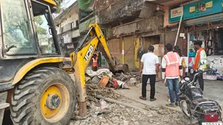 अतिक्रमण के खिलाफ पटना जिला प्रशासन की बड़ी कार्रवाई, 37400 रुपये जुर्माना वसूला (जागरण)
