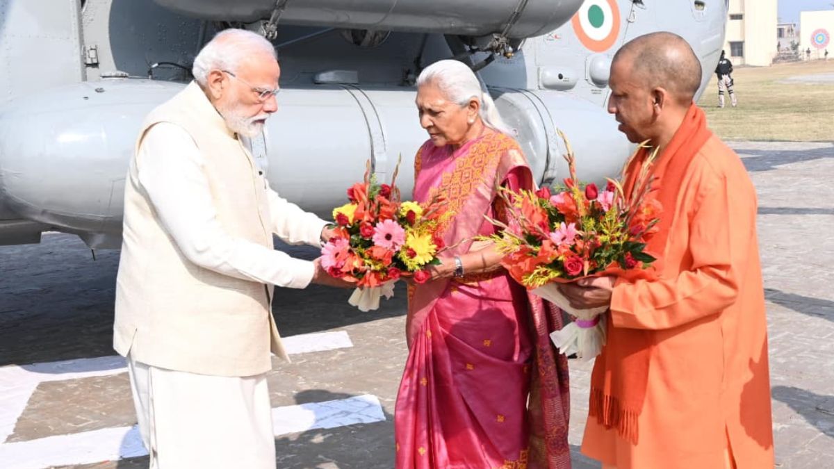 ram mandir flag hoisting pm modi visits ayodhya welcomed by governor and cm