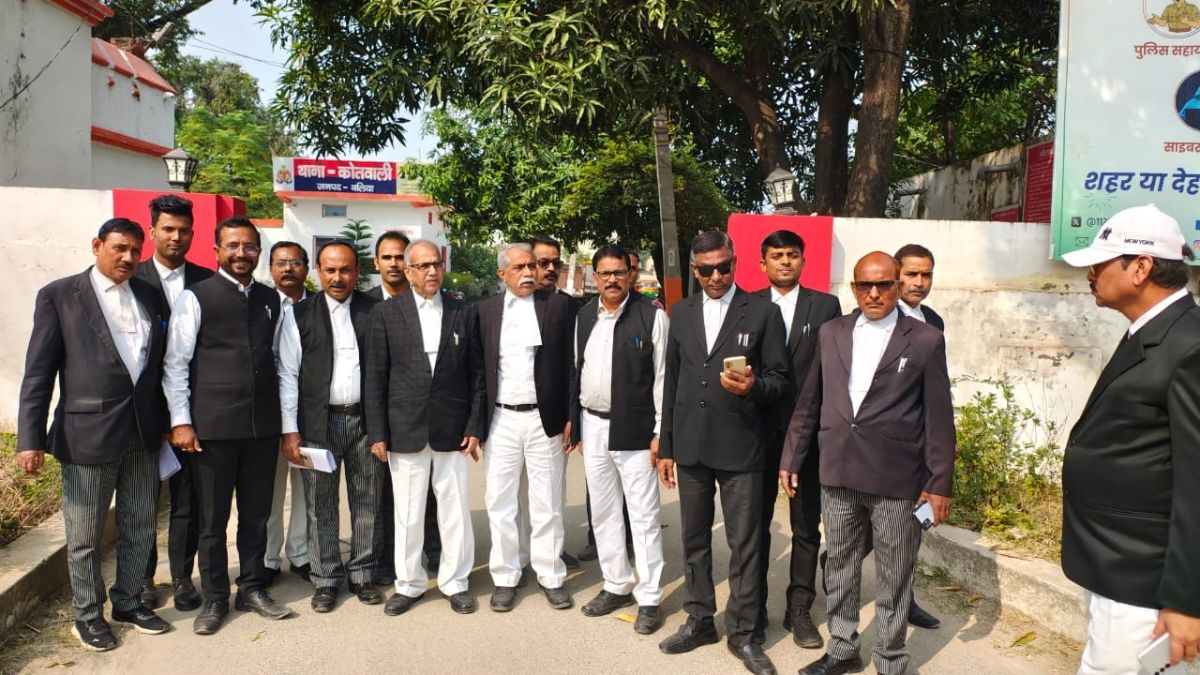 advocate murder case fir filed against 12 unknown in ballia dadri mela death