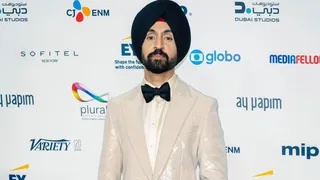 दिलजीत दोसांझ रेड कारपेट पर (फोटो क्रेडिट- इंस्टाग्राम)