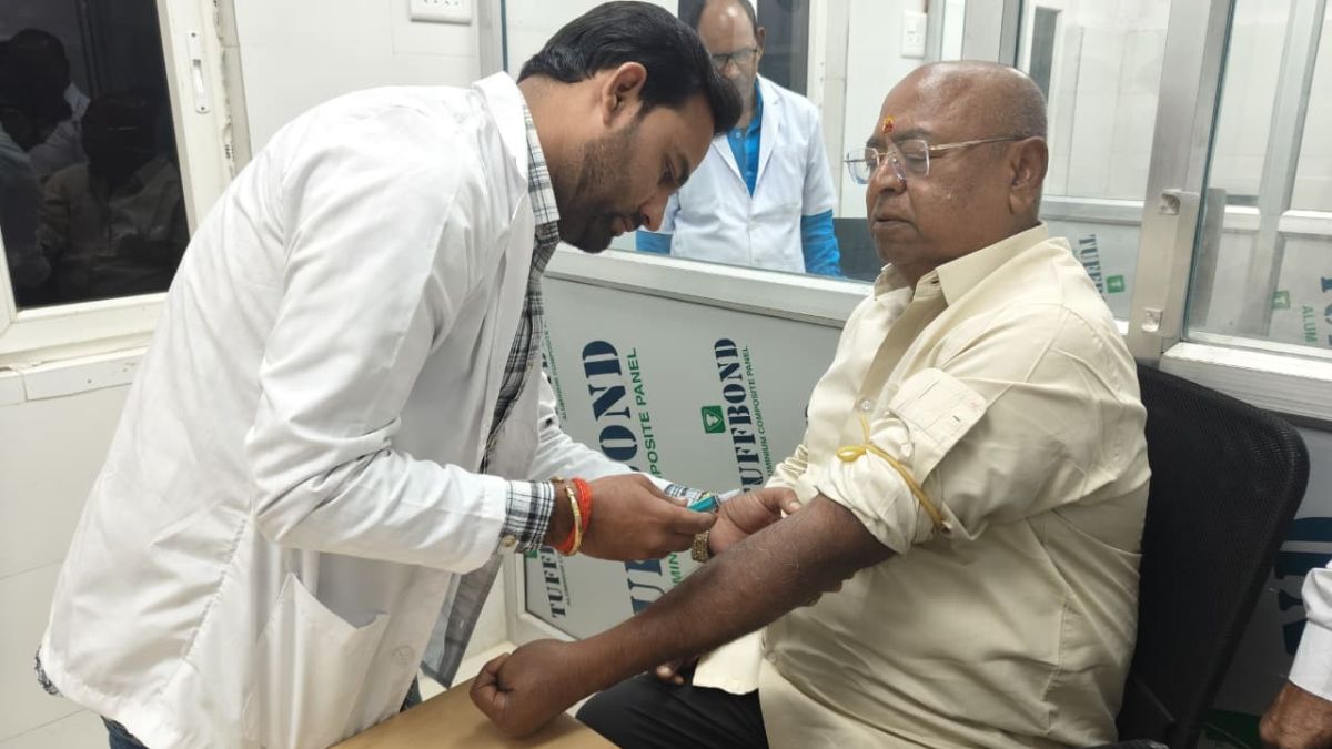 mahoba mla inaugurates new iphl lab for free medical tests