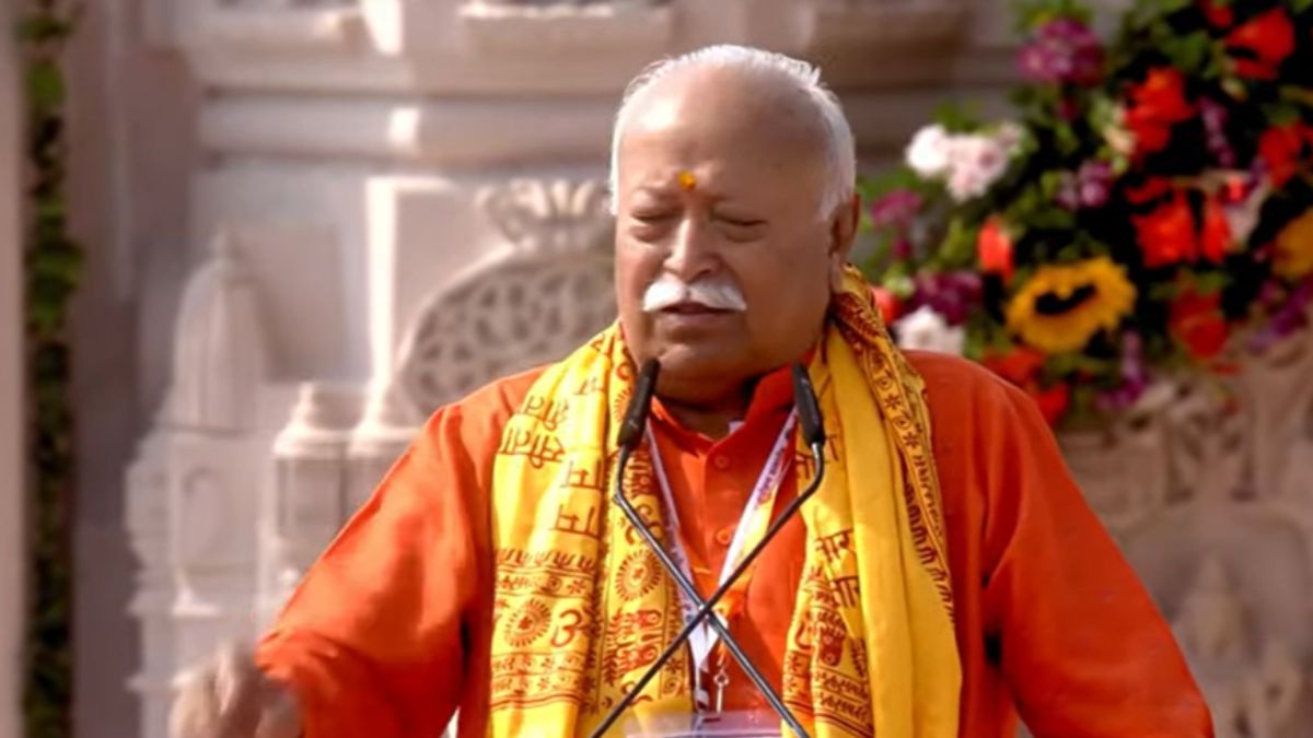rss chief mohan bhagwat in ayodhya ram mandir flag hoisting at ayodhya temple