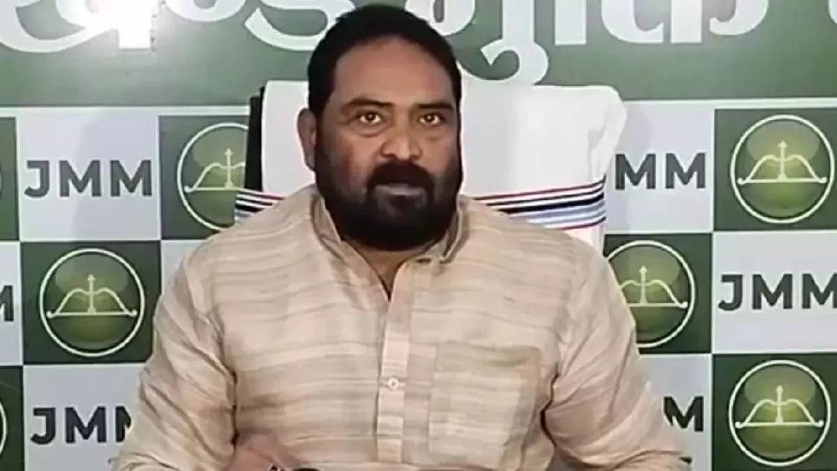 jmm slams bjps baseless allegations abua government to continue working