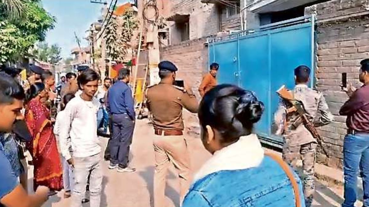 youth from nepal is running a chit fund company bihar crime