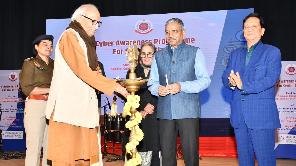 delhi police campaign protecting seniors from cyber fraud