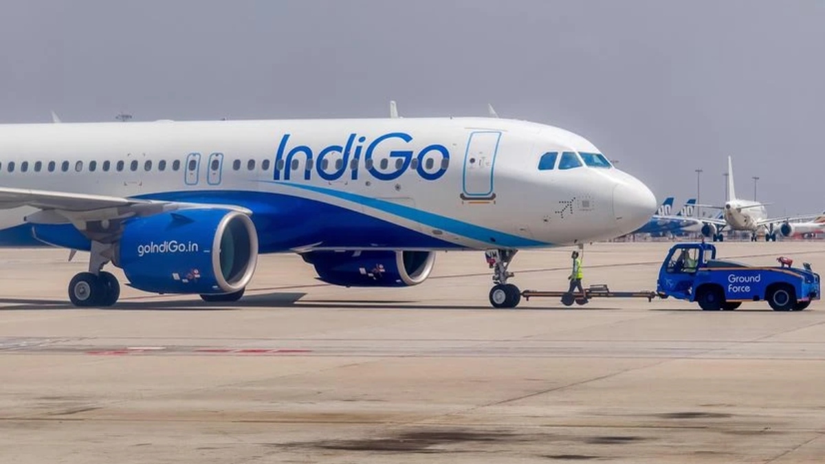 indigo leaves passengers luggage in delhi uproar at deoghar airport