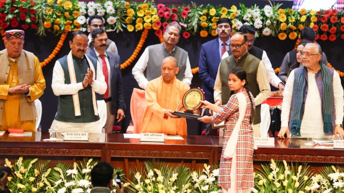 up news cm yogi adityanath says insult of constitution is insult to baba saheb freedom fighters and martyrs