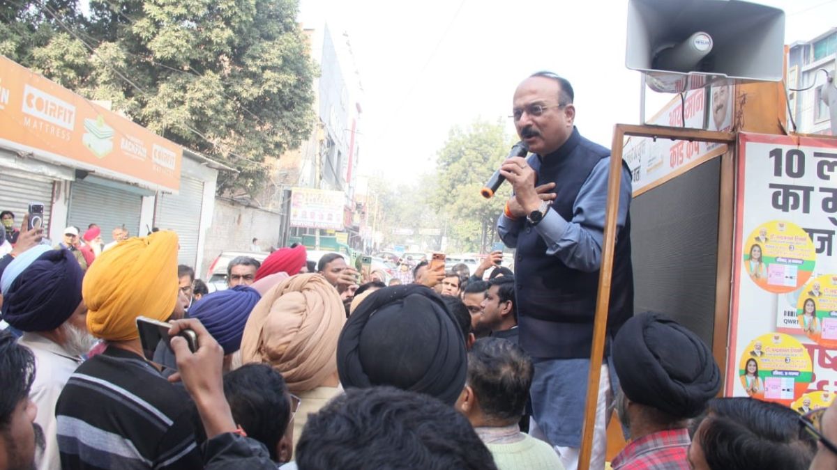 sewer line cleaning to solve overflow issues in janakpuri hari nagar