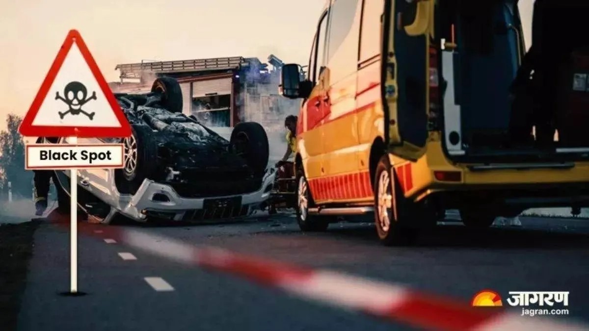 mirzapur road accident two dead two injured after wedding