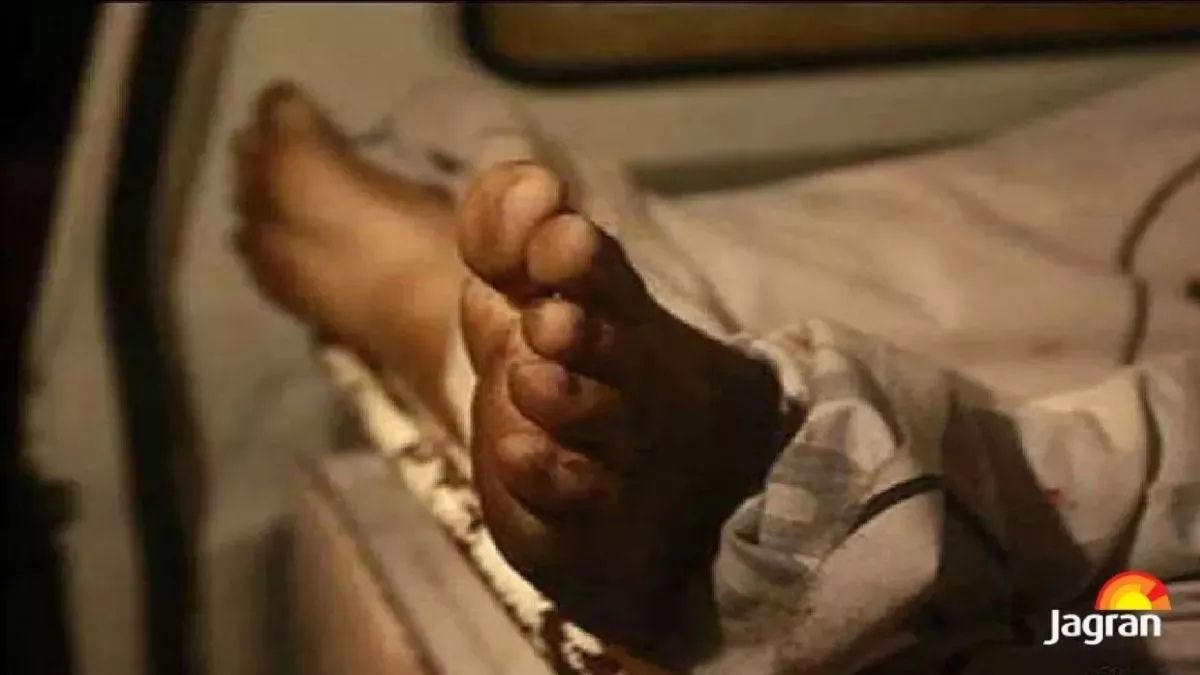 employees body found in drain near chandro devi gate meerut