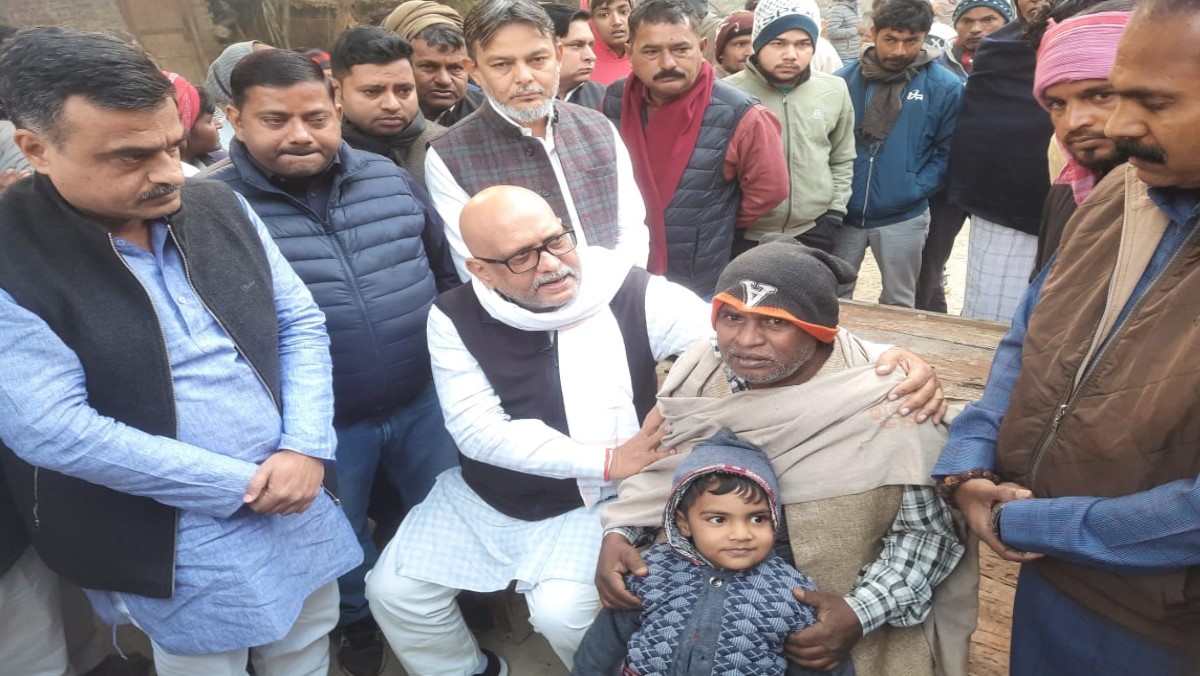 teacher death in jaunpur congress alleges government pressure