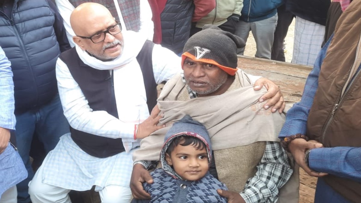 jaunpur family refuses cremation until arrests made