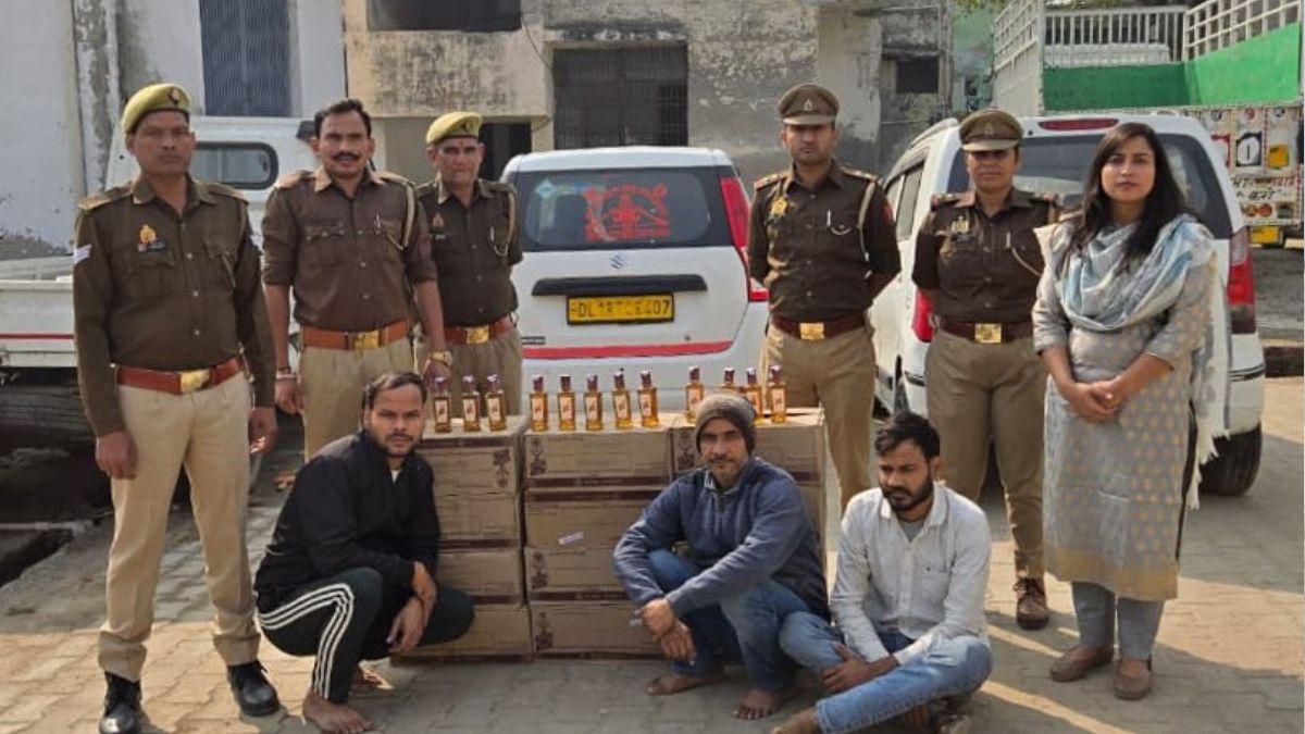 liquor rs 5 lakh seized while being transported to bihar in a car and truck three smugglers arrested