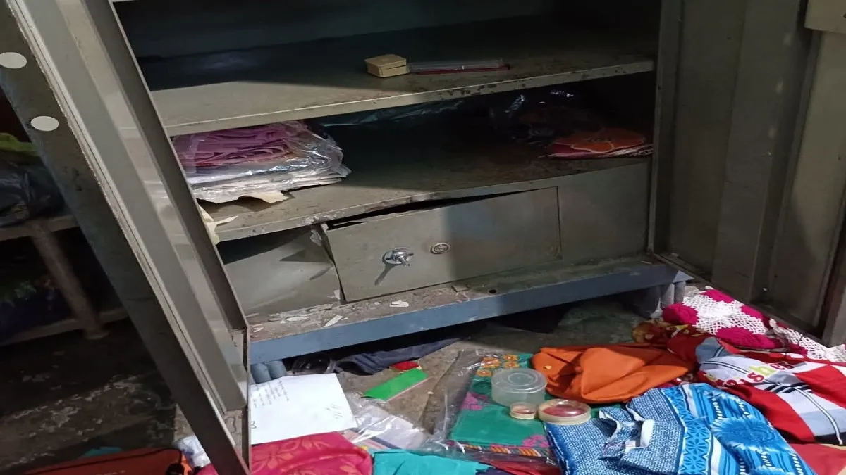 Madhubani Crime : लौकही में शादी में मग्न रहा परिवार, लाखों के जेवर व नकदी लेकर चोर फरार
