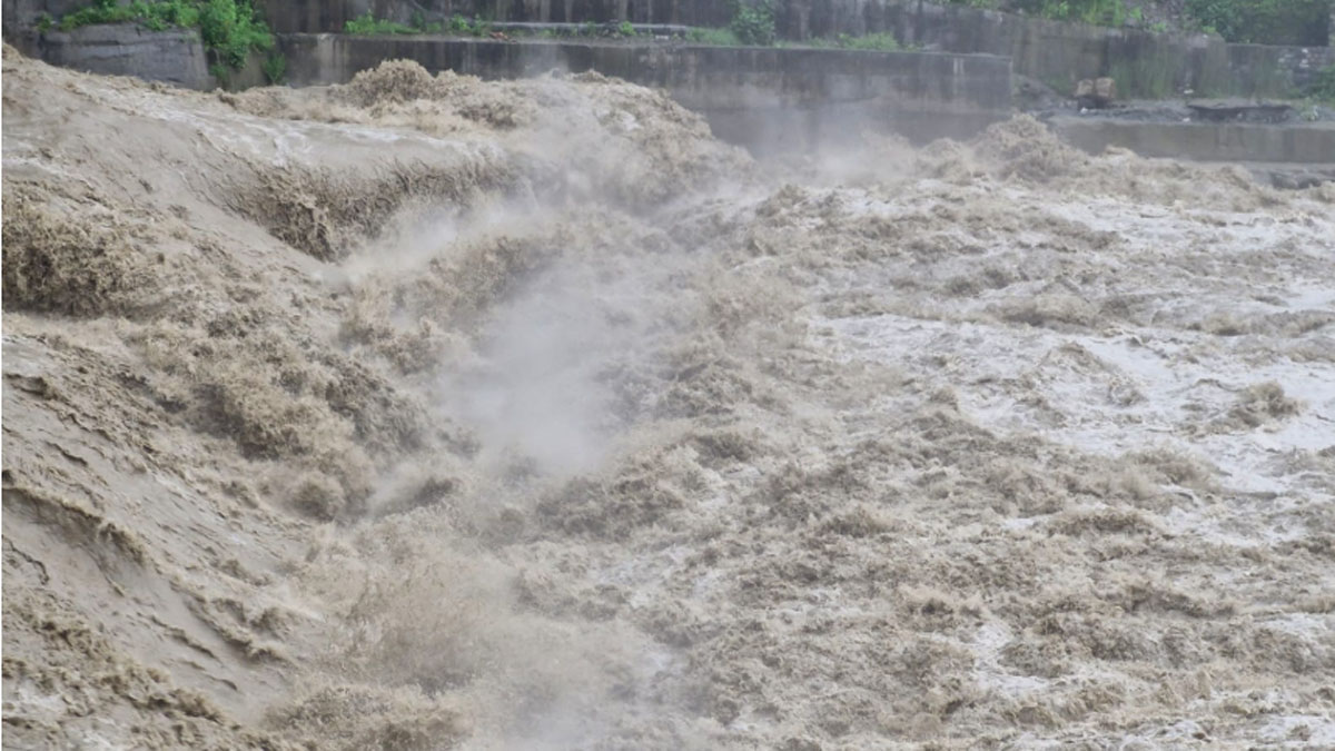 flood protection plan on solani river stalled