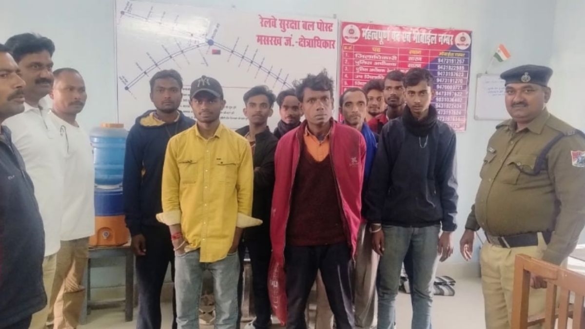 rpf crackdown at mashrak railway station 11 passengers penalized