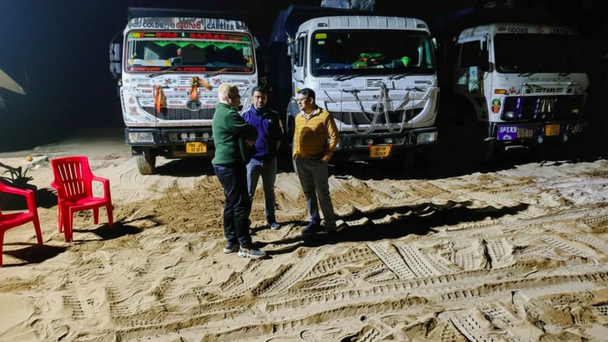 illegal sand mining raid in jagatsinghpur 40 vehicles seized