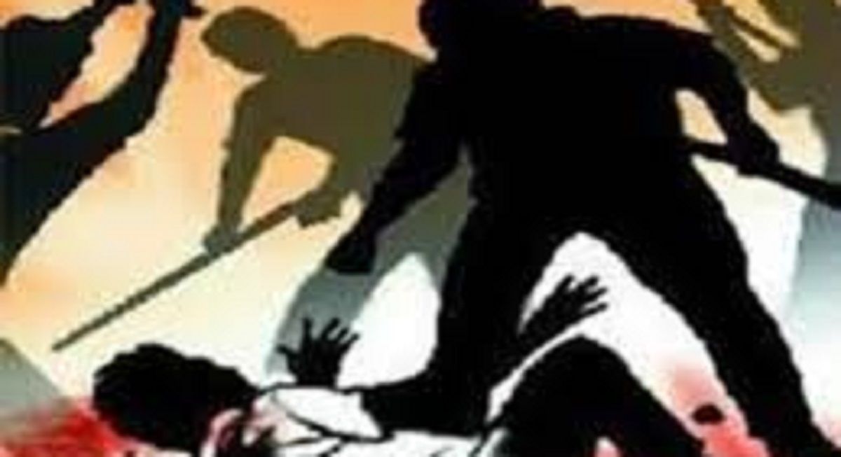 chandigarh cab driver assaulted after denying cigarette and liquor to female passenger