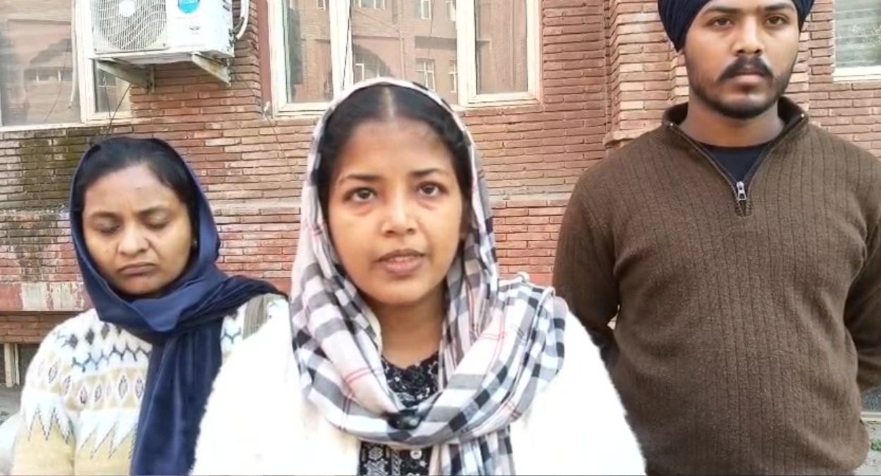 singapore deportation woman duped by travel agent and given fake visa files complaint ssp office