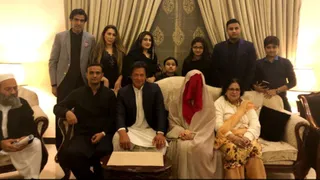 इमरान खान काै परिवार। (X- @PTIofficial)