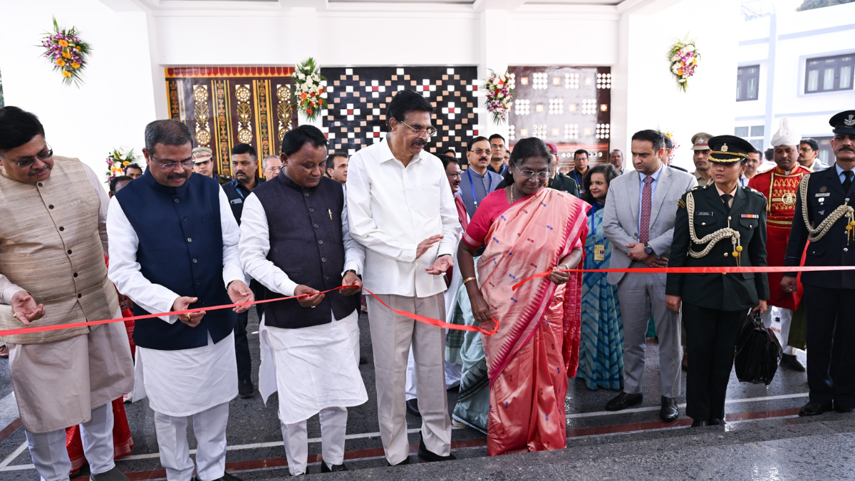 president draupadi murmu inaugurates kalinga guest house at raj bhavan