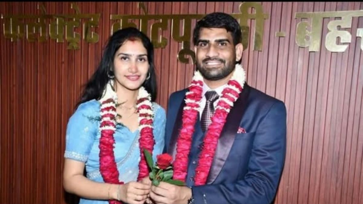 two judicial officers tied knot on constitution day at rajasthan kotputli collectorate office