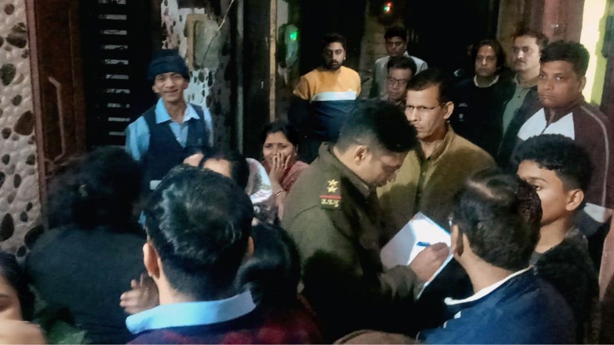 meerut property dispute brother stabs elder brother to death