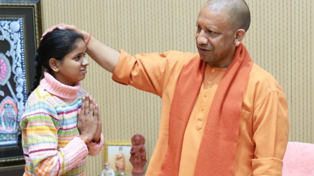 differently abled khushis 5year dream fulfilled meeting yogi adityanath