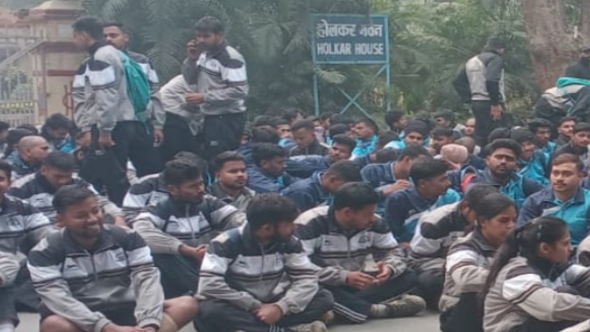 bhu bp ed and m p ed students protest over exam recognition