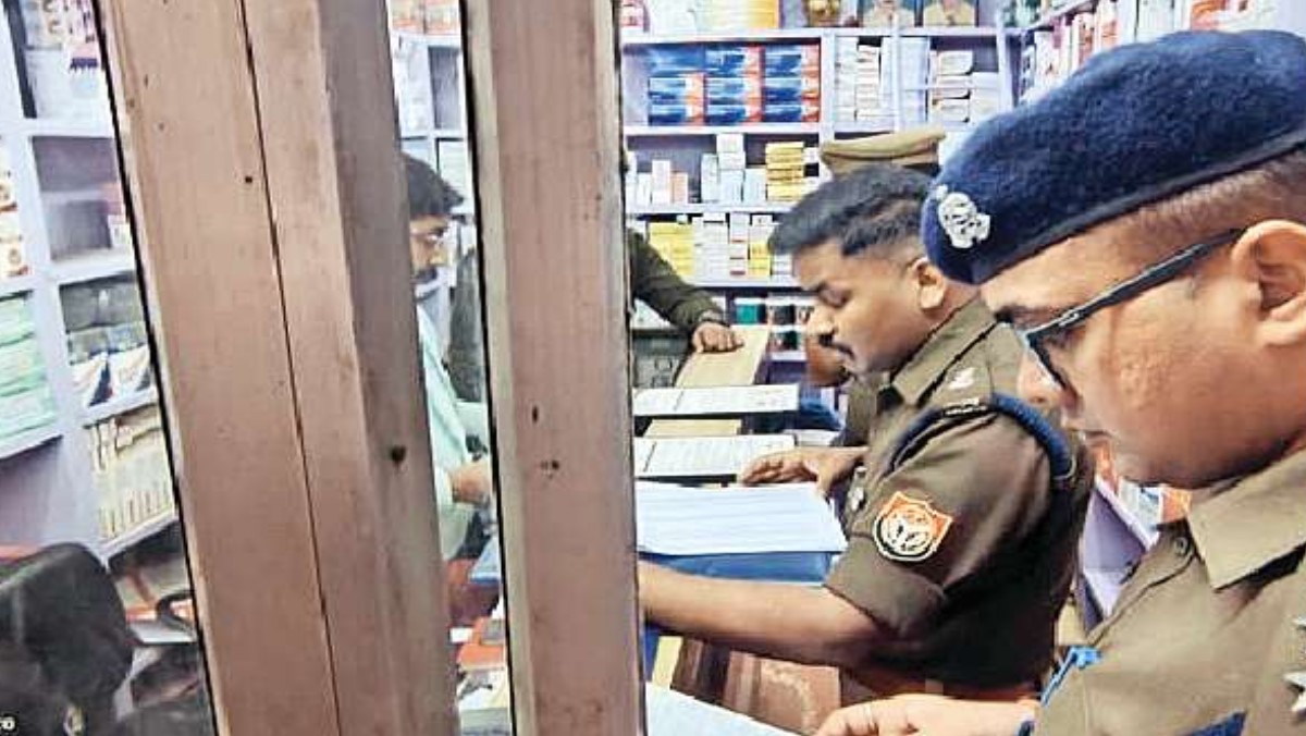 sit raids sapt sagar medicine market in cough syrup case