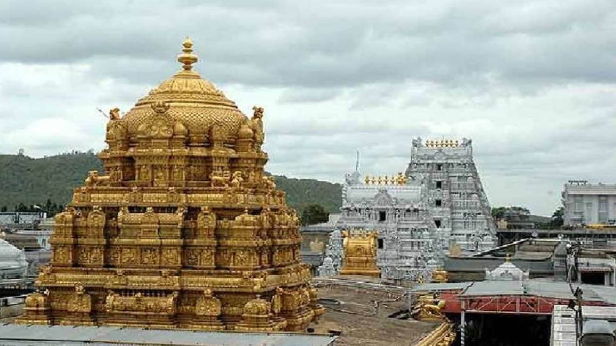indianamerican donates 9 crore rupees to tirupati balaji temple