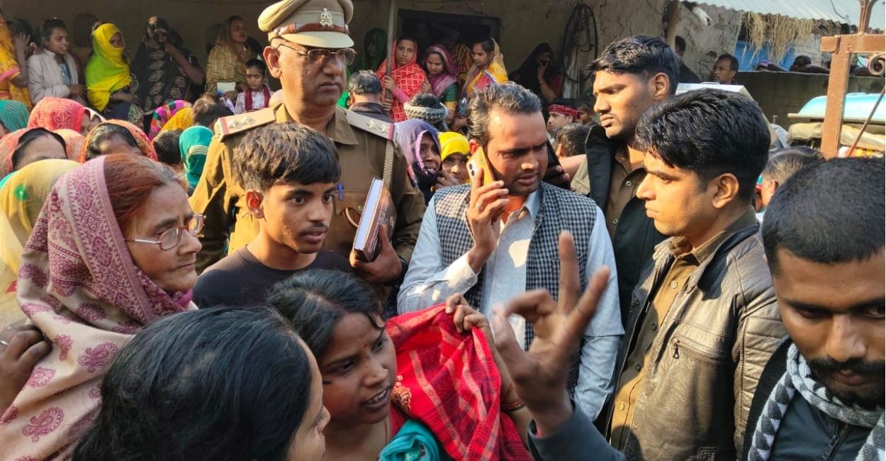 auraiya protest family accuses murder blocks ruruganj kudarkot road with youth body