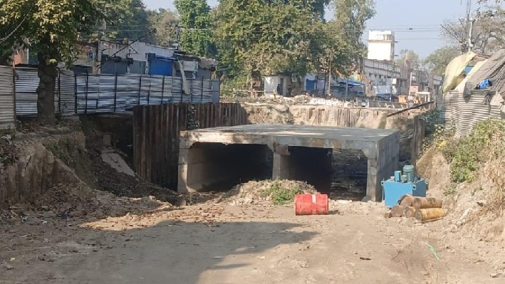 railway crossing closure in padrauna for underpass construction