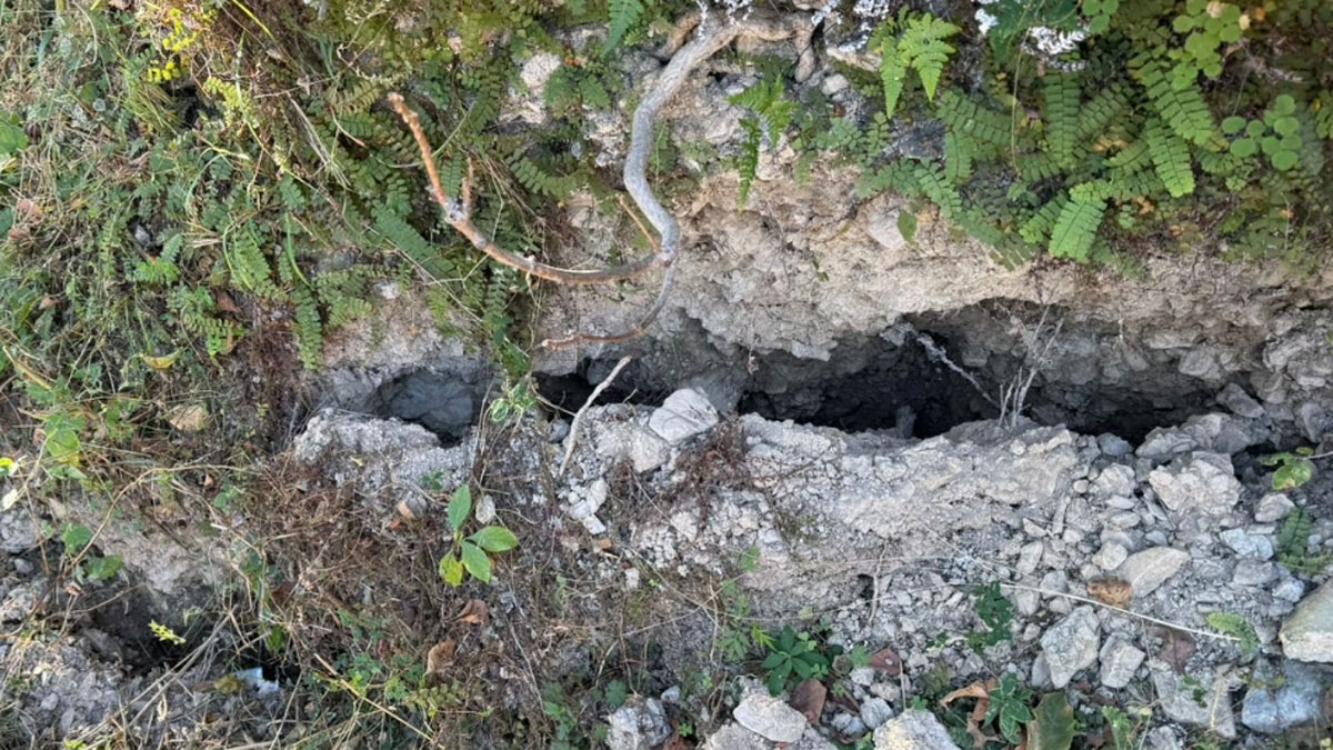 panic as cracks widen beneath over a dozen residential buildings in bansgaon