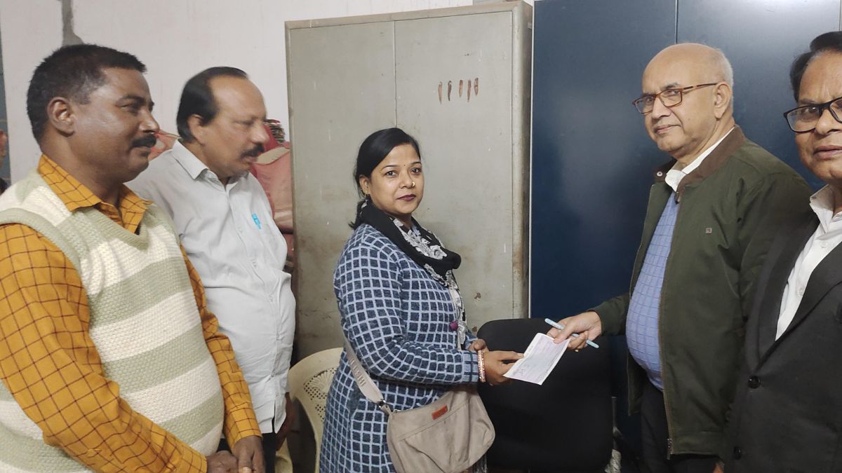 samsung tv repair compensation rs 72000 relief in jamui consumer forum case