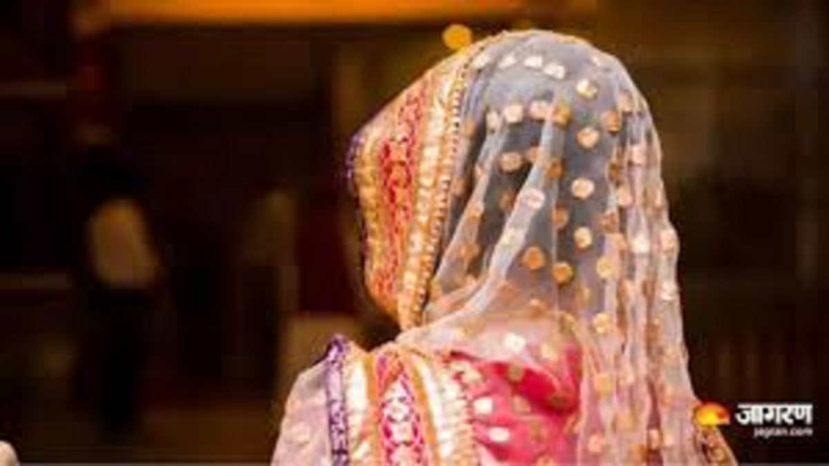 basic school girls to pledge for fight child marriage and run awareness campaign