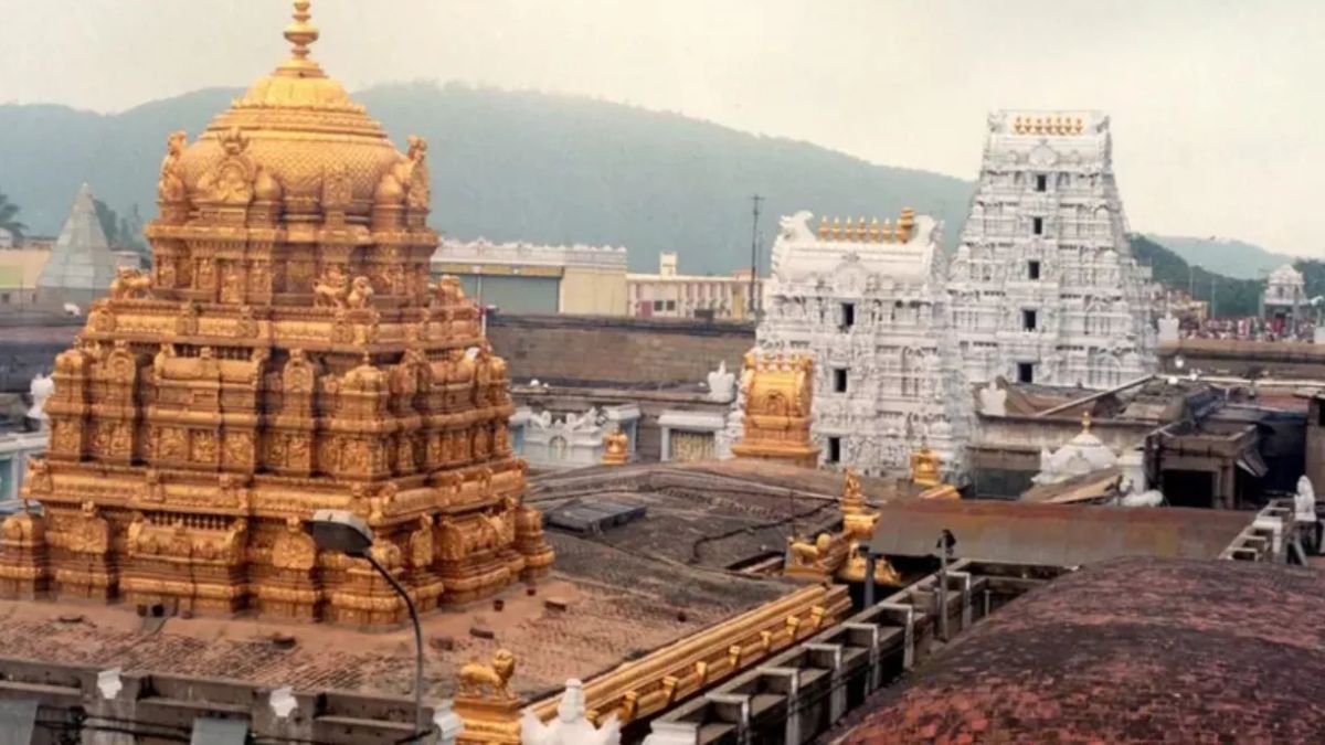 chandrababu naidu lays foundation for tirumalalike venkateswara temple in amaravati