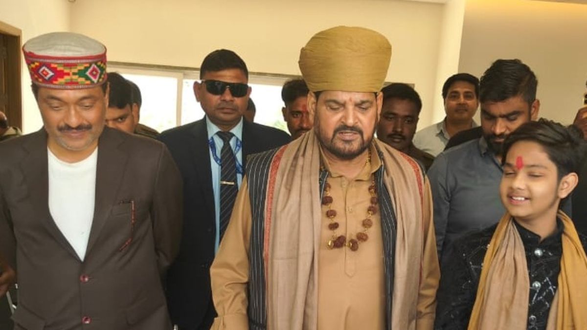 brijbhushan sharan singh slams rahul gandhi in amethi