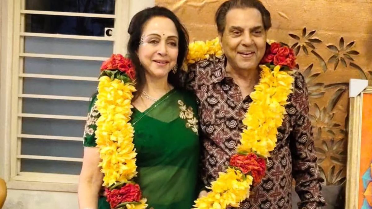 hema malini misses husband dharmendra shares throwback photos with sholay actor