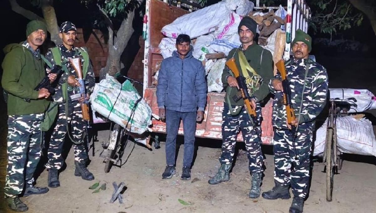 nepal sandalwood smuggling to india busted by ssb