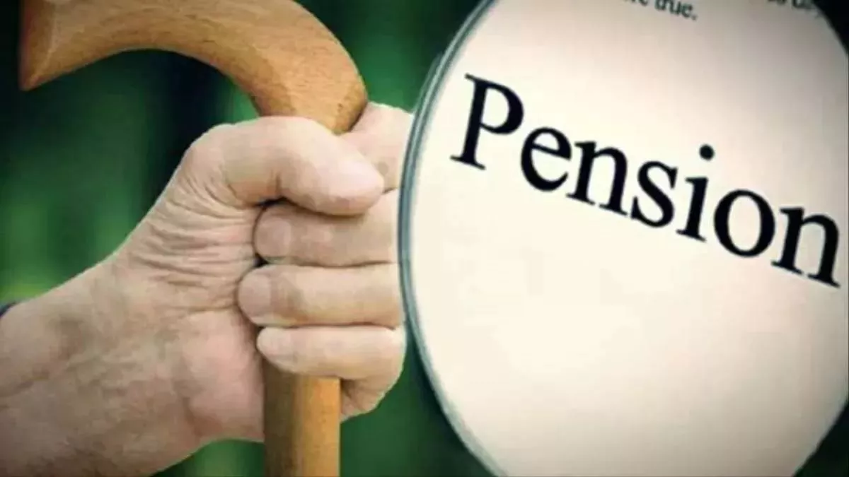 odisha pension applications backlog more than 7 lakh cases pending